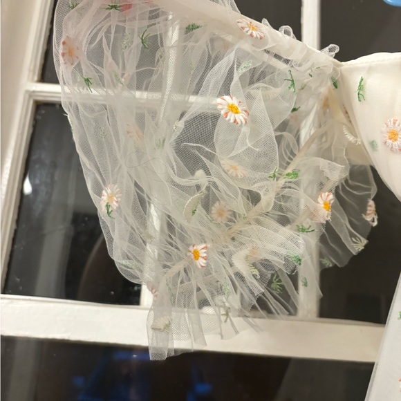 Ava Gowns White Daisy Midi Dress. - Picture 4 of 11